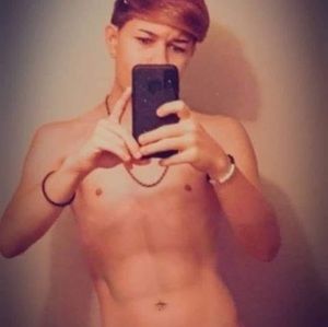 Meet your Posher, Aarõn